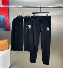 Picture of LV SweatSuits _SKULVM-5XLkdtn20429444